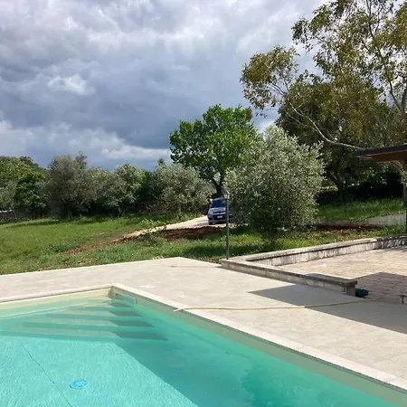 Dom wakacyjny Trulli Con Piscina Privata
