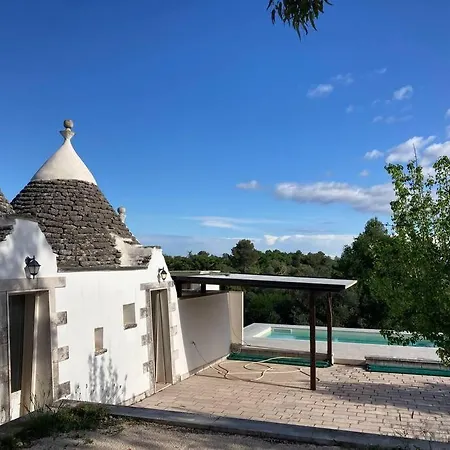 Trulli Con Piscina Privata Semesterbostad *